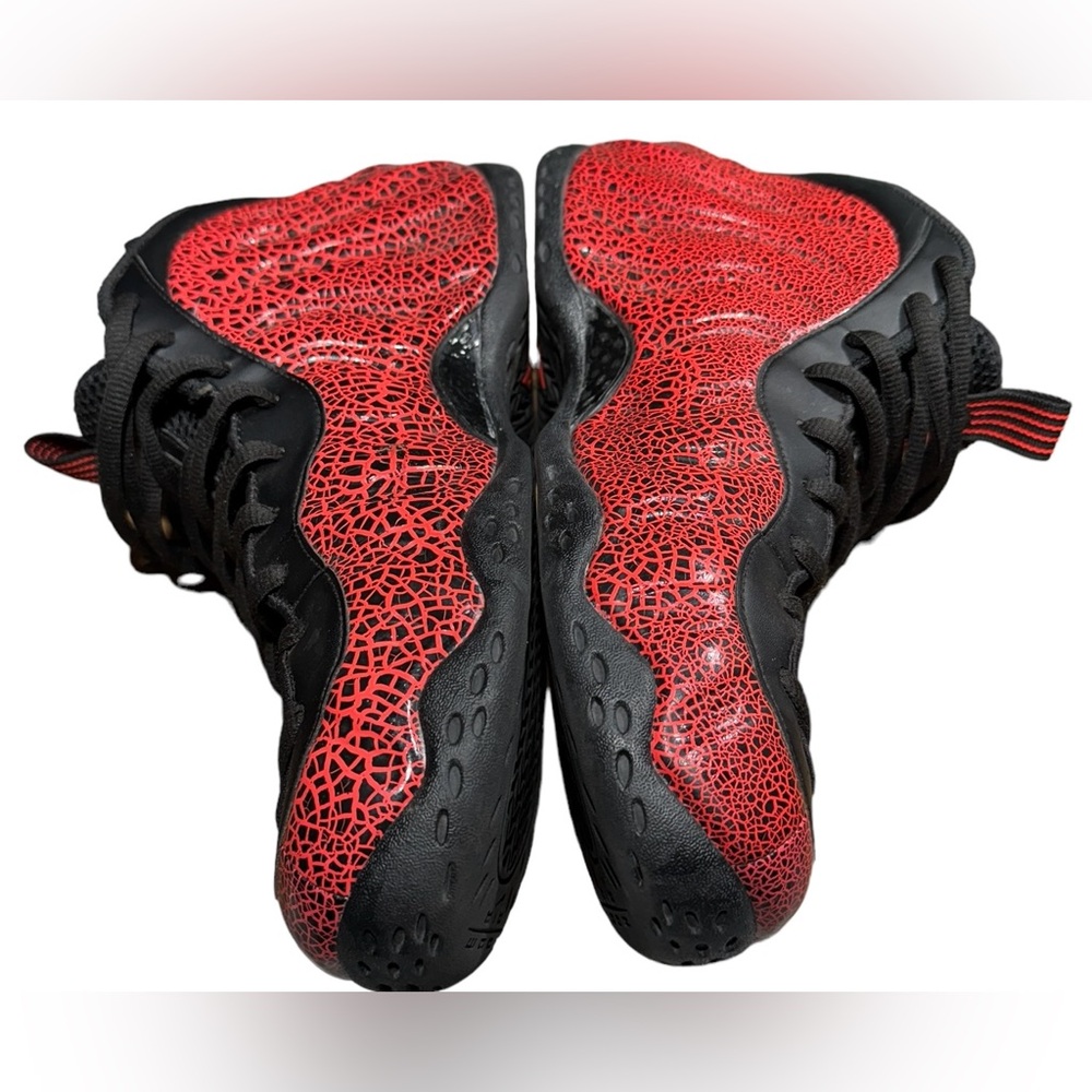 Men’s Nike Air Foamposite One Cracked Lava Sneakers